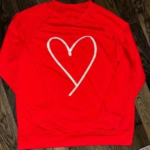 Soft lightweight crewneck heart ♥️